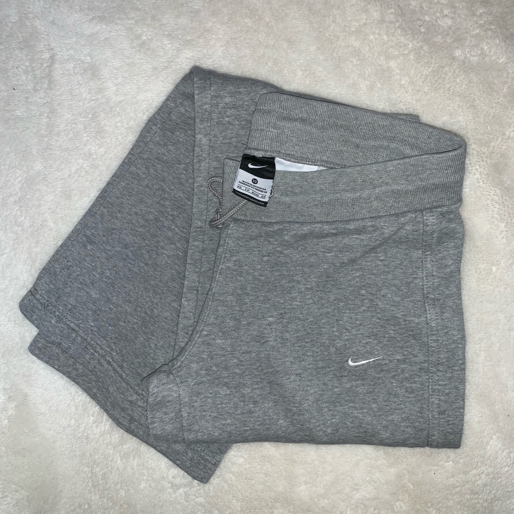 Gray Nike sweatpants
